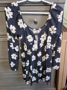 American Eagle Outfitters Navy Floral Midi Dress with Cream Blooms